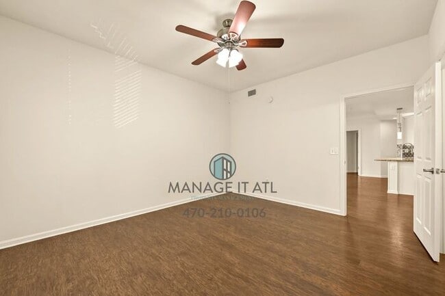 Building Photo - Elegant 2 Bedroom Condo in Buckhead. Gated...