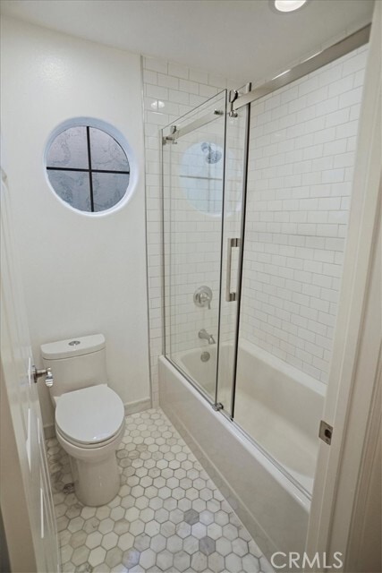 Building Photo - 29732 Strawberry Hill Dr