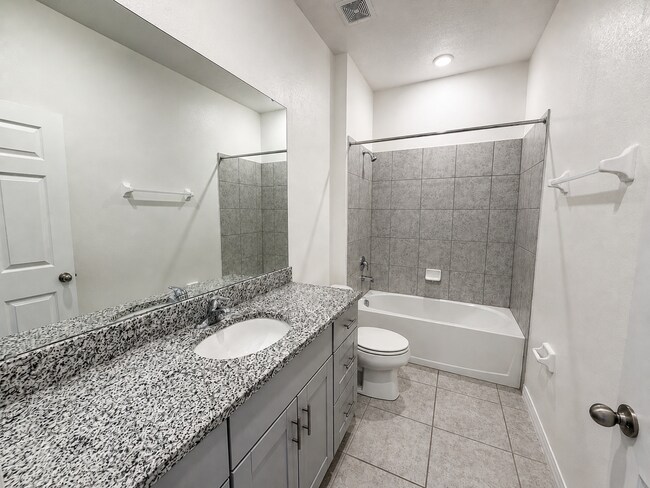 Building Photo - 214 Tarpon Bay Blvd