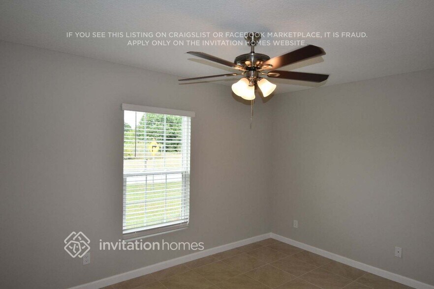 Building Photo - 1725 SW Monterrey Ln