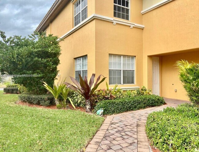 Building Photo - 8231 NW 127th Ln