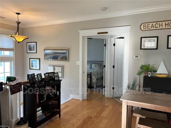 Building Photo - 9512 25th Bay St