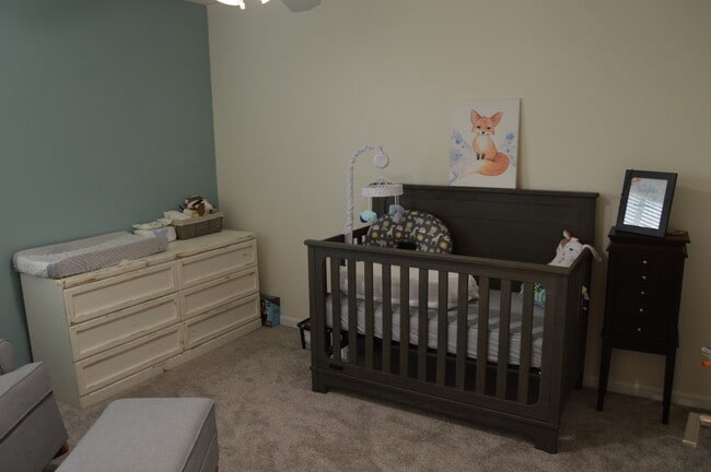 Building Photo - 225 W Washington St