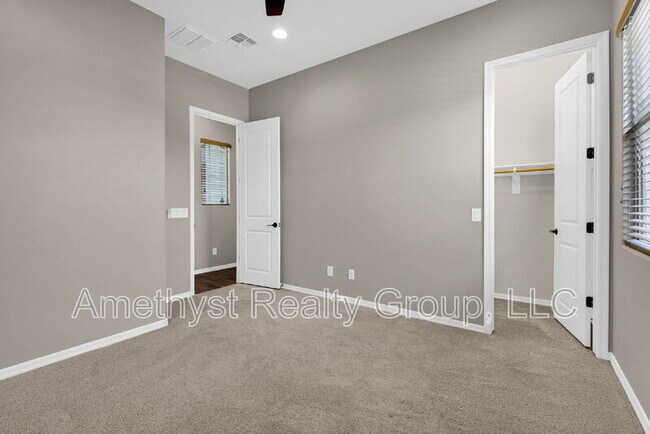 Building Photo - 5116 N 185th Ave