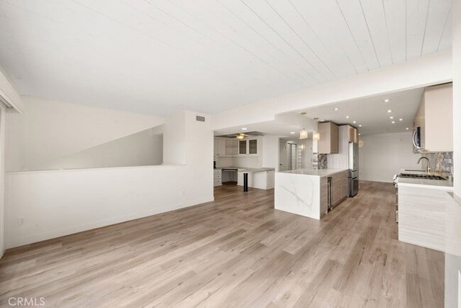 Building Photo - 21751 Ocean Vista Dr