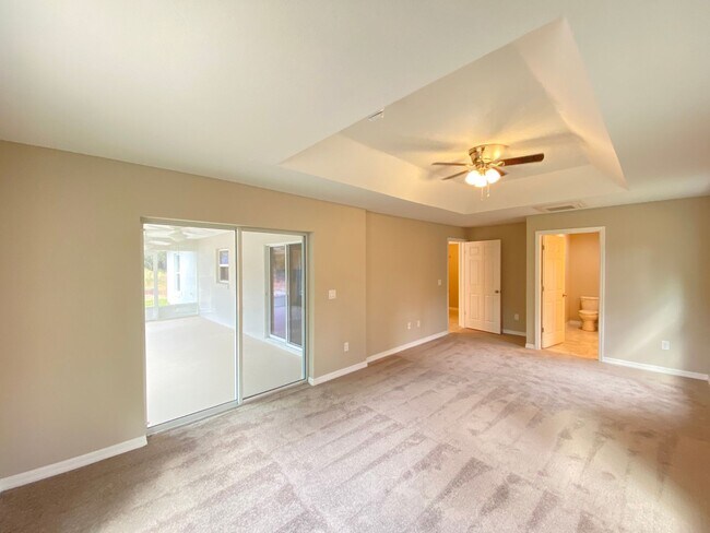 Building Photo - Custom Home - Desirable SW Ocala neighborhood 3/2/2 ** Wont Last**