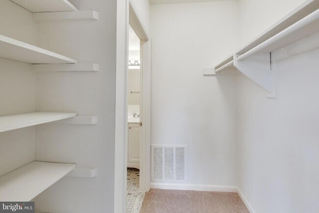 Building Photo - 5509 1st St NW