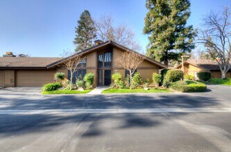 Building Photo - 6260 N Palm Ave