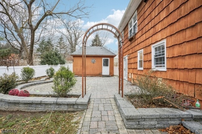 Building Photo - 254 Darlington Ave