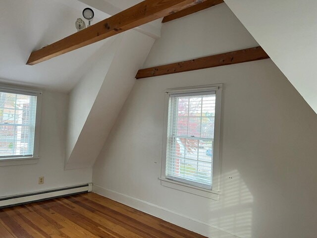 Building Photo - Charming Single Home!