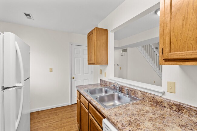 Building Photo - 3509 Delmar Ct