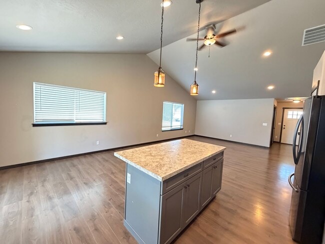 Building Photo - Rathdrum Rancher