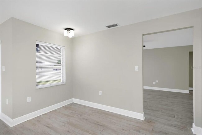 Building Photo - 105 Timberview Dr