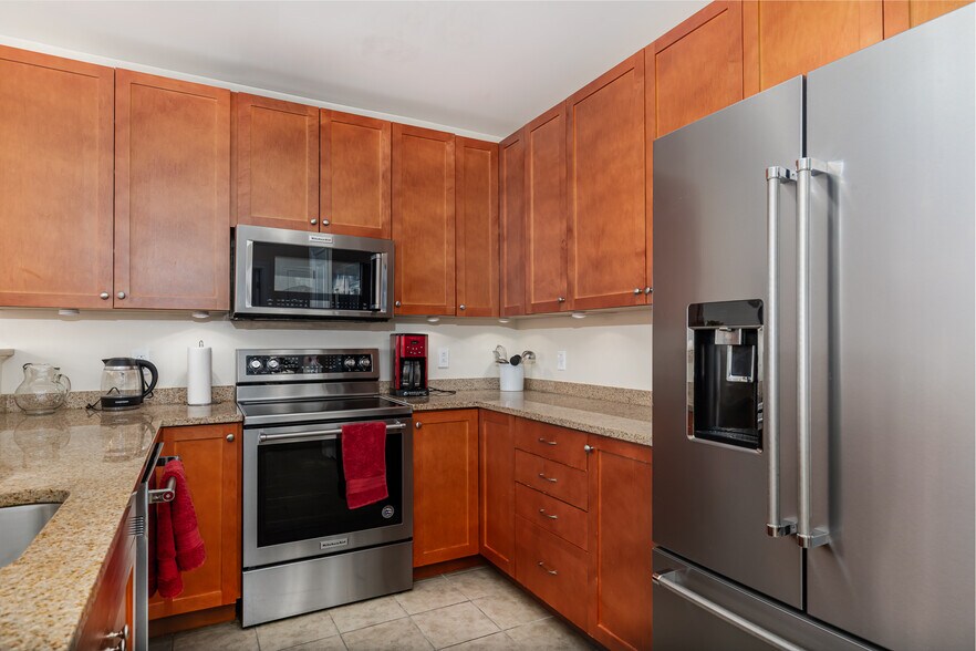 Building Photo - 4 Harvest Dr