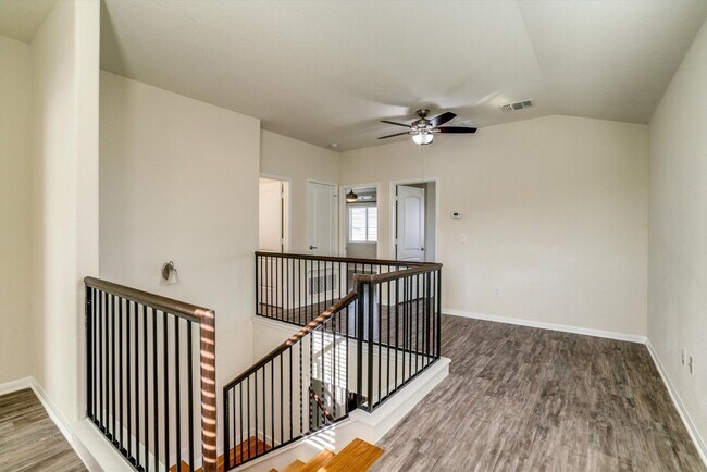 Building Photo - 12422 Stoneridge Gap Ln