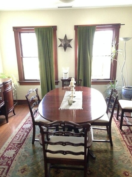 Large enough to seat eight and still have room for a buffet. - 862 Allen Ave