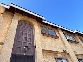 Building Photo - 809 S 4th St