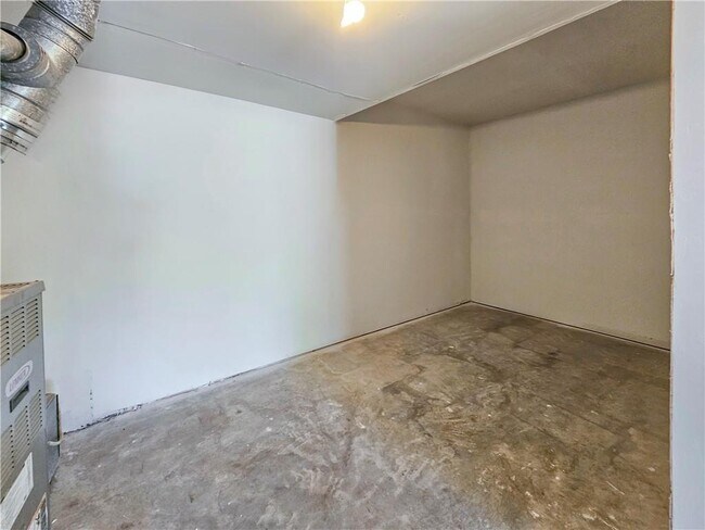 Building Photo - 7080 Greenbower Ln