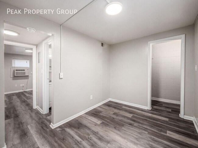 Building Photo - 70 W 8th Ave