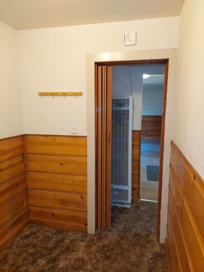 Building Photo - 3781 Forest Ave