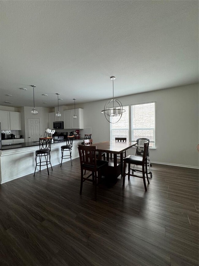 Building Photo - 3653 Carinaro Lp
