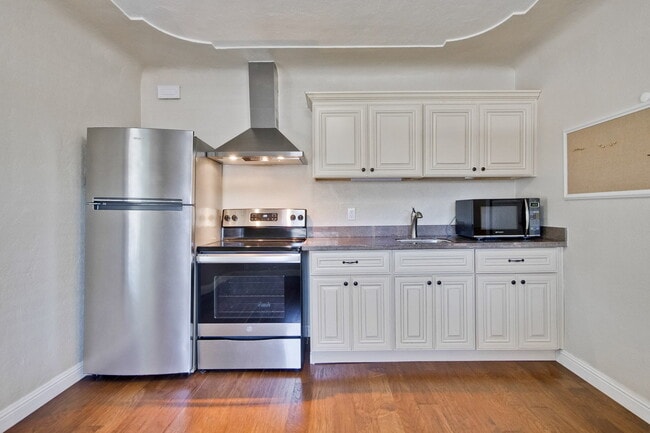 Building Photo - Cute and Cozy 1BR/1BA near downtown Sunnyvale