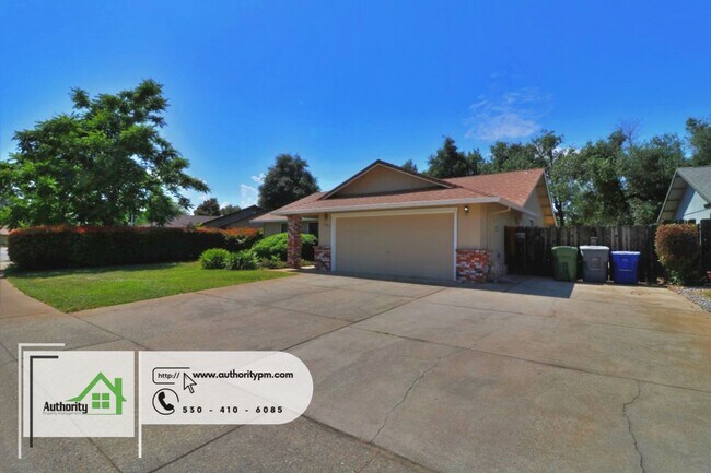 Building Photo - 1844 Breckenwood, Short Trip to the park. ...