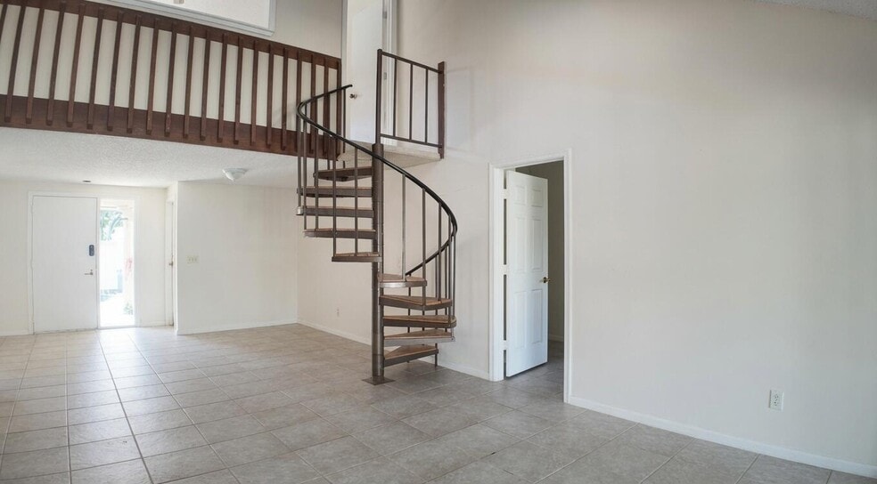 Building Photo - 13368 Bedford Mews Ct