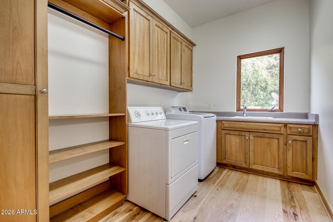 Building Photo - 6526 E Exeter Blvd