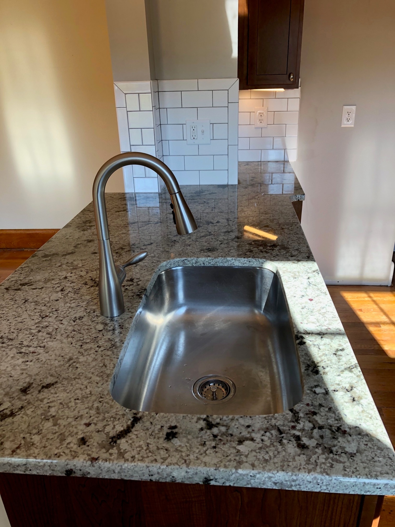 Building Photo - 400 Broad St