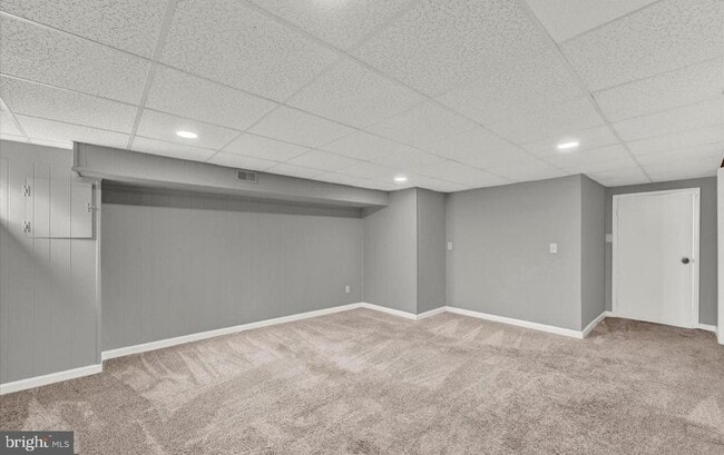 Building Photo - 1016 Foxcroft Ln