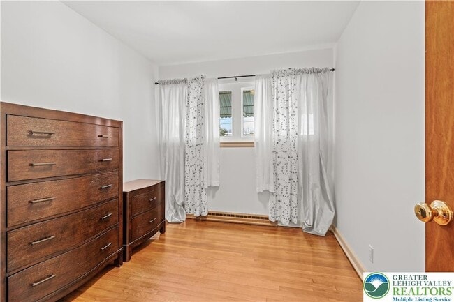 Building Photo - 732 N St Lucas St