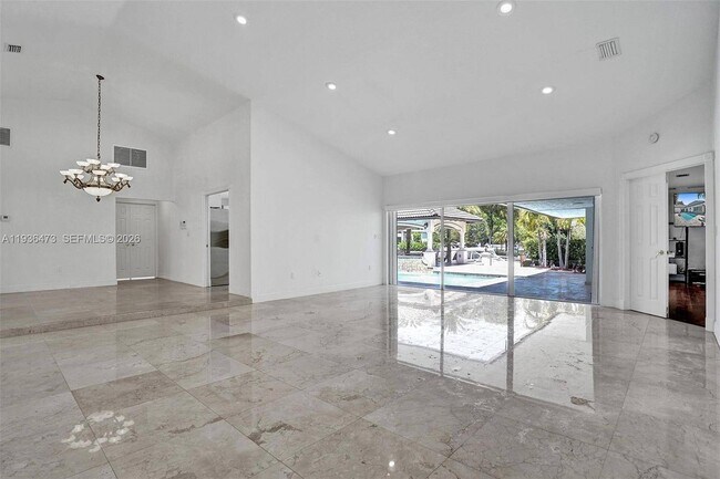 Building Photo - 13105 Biscayne Island Terrace