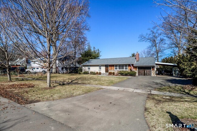 Building Photo - 58 Davenport Dr