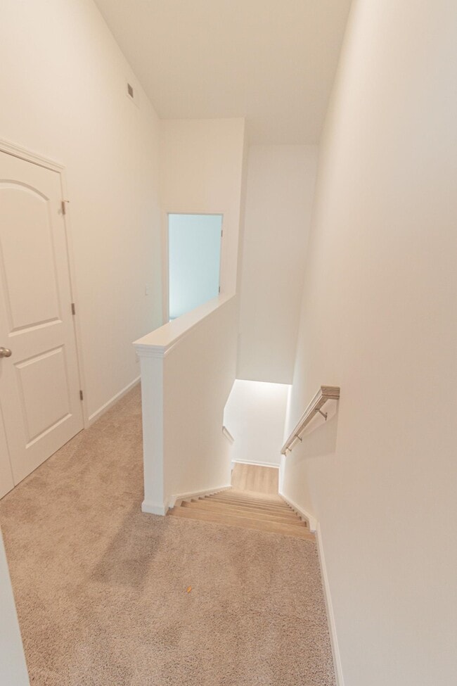 Building Photo - 195 Crescent Wy