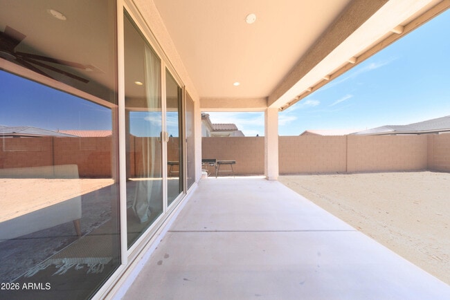 Building Photo - 40005 W Elm Dr