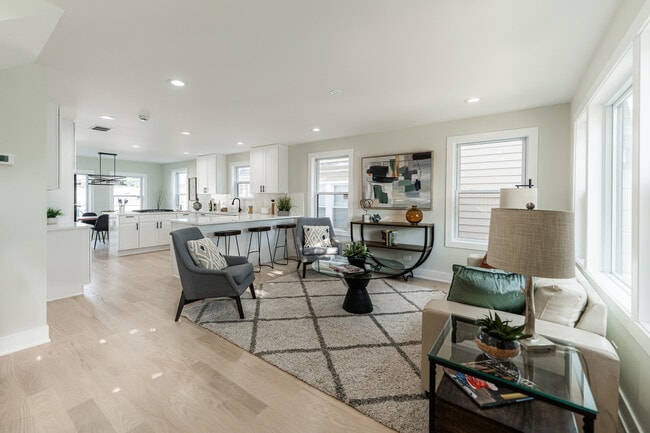 Building Photo - 4129 N Oketo Ave