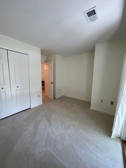 Building Photo - 10213 Willow Mist Ct