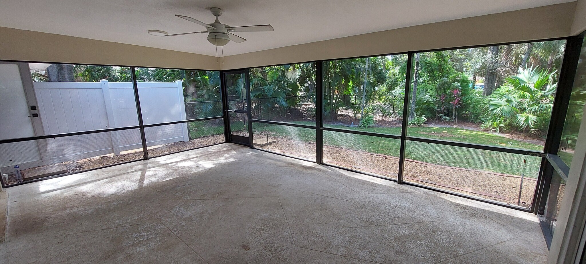 Covered/Screened Patio - 1235 SW 13th Cir