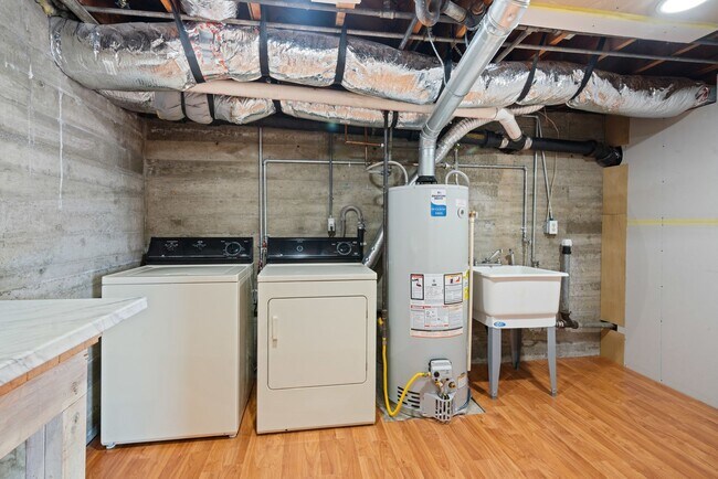 Building Photo - 560 N Keene Way Dr
