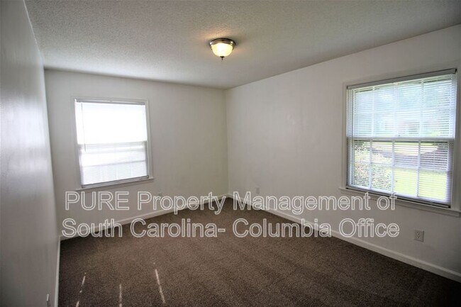 Building Photo - 206 Grantham Rd