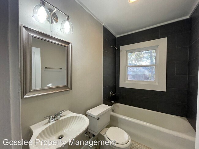 Building Photo - 1 br, 1 bath House - 630 1/2 Ockley Drive