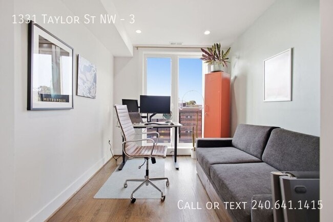 Building Photo - 1331 Taylor St NW