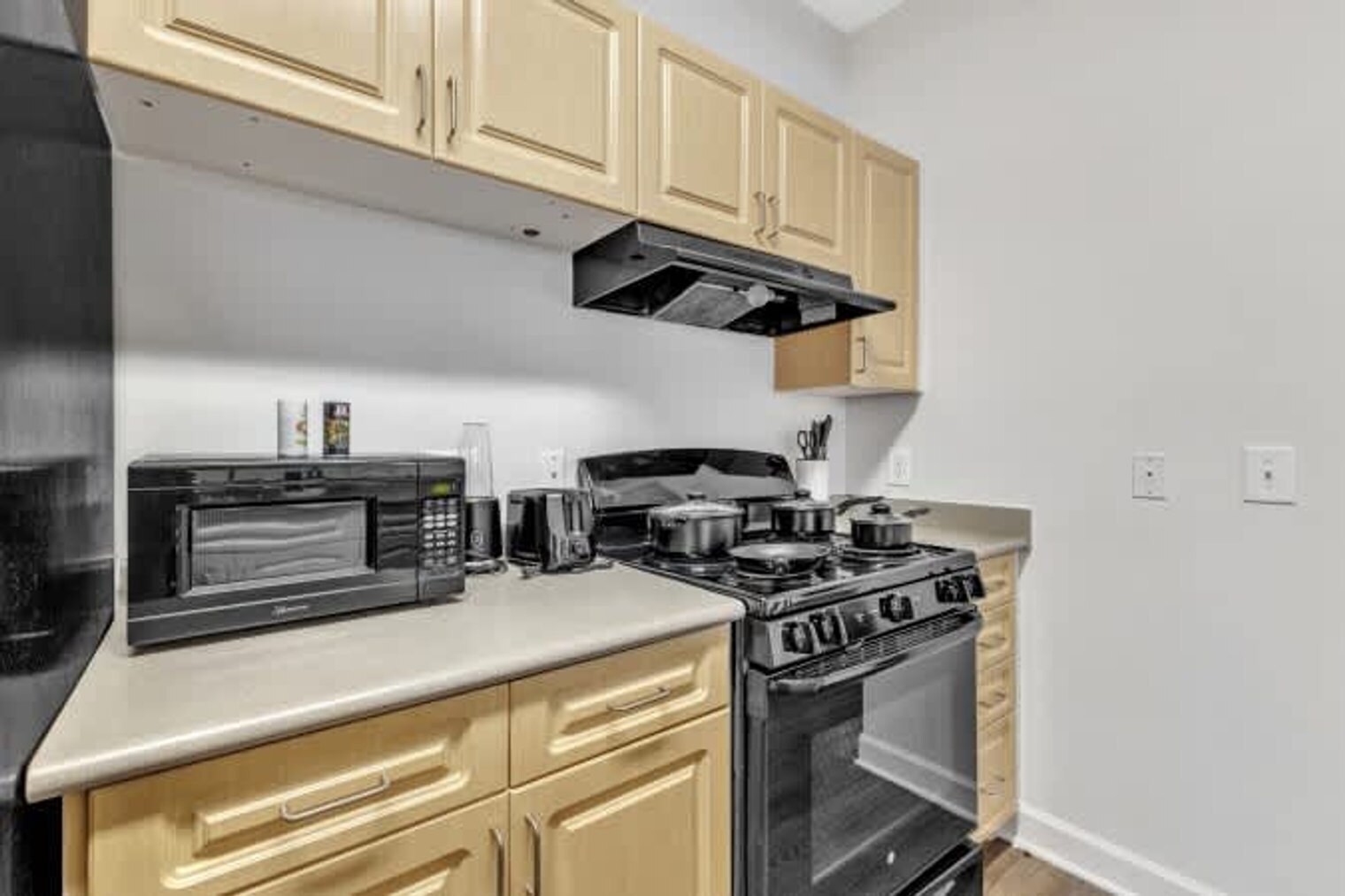 Building Photo - 7011 Almaden Way