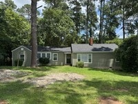 Building Photo - 1685 Upper River Rd