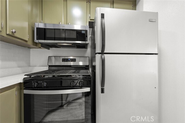 Building Photo - 1048 Calle Del Cerro