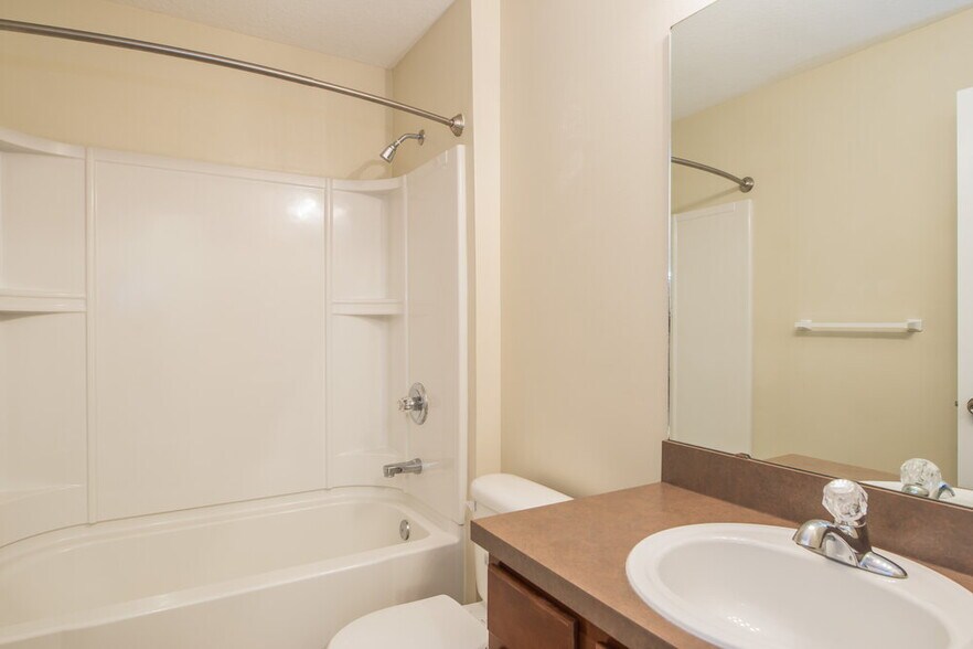 Building Photo - 108 Corral Cir