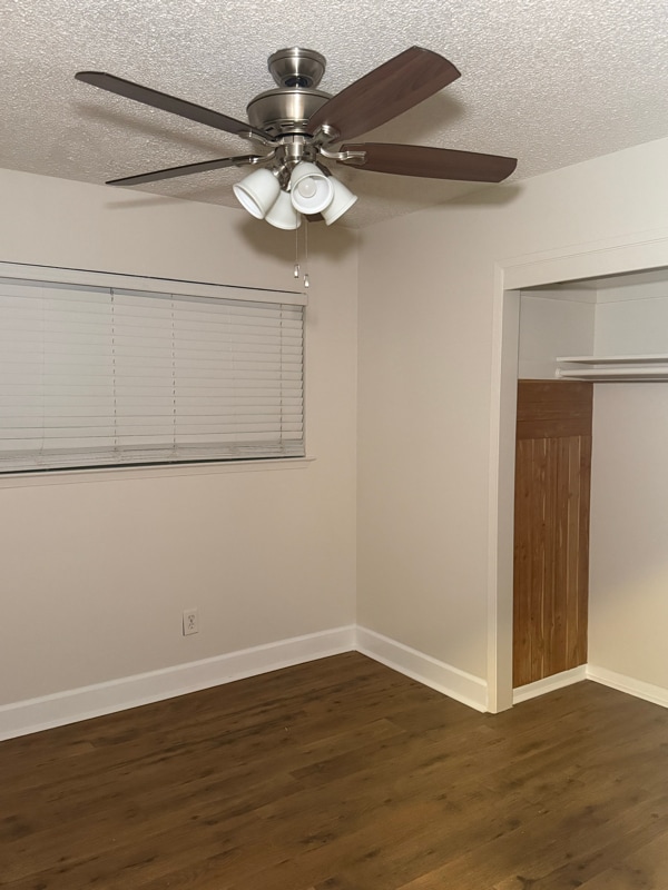 Building Photo - 319 Jullien Dr