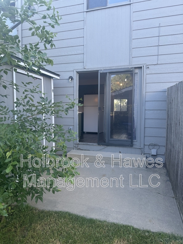 Building Photo - 4885 Basswood Dr
