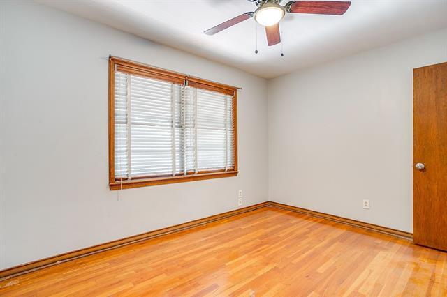 Building Photo - 604 Monticello Dr